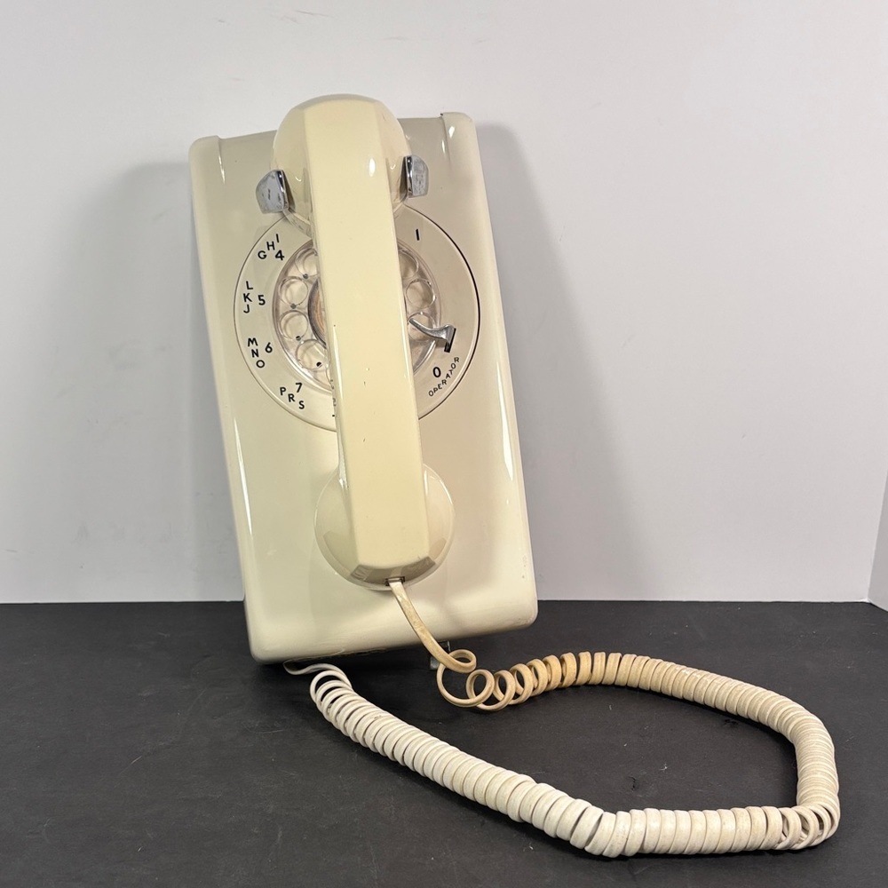 Vintage Western Electric 554 Rotary Phone Ivory 1967 Mid Century Bell System